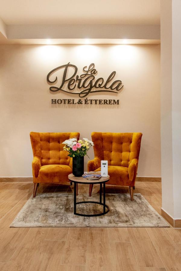 Hotel La Pergola&Prestige Panzió Kaposvár Exterior foto